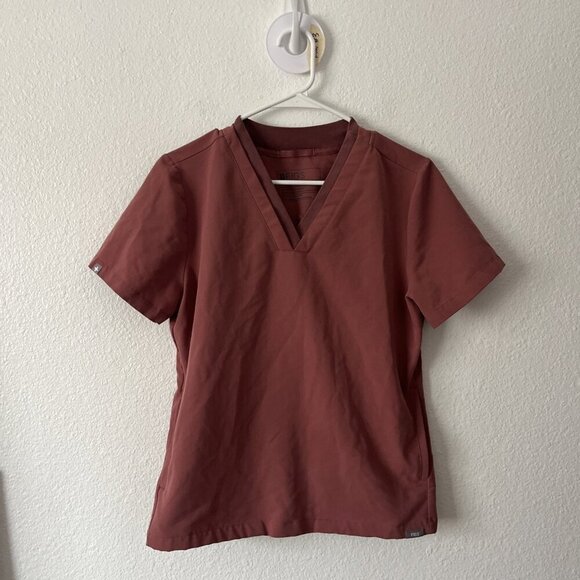 Pink Figs V-neck scrub top - Oran Pink size Small Style W22SW1033 - Picture 1 of 5
